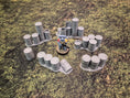 Indlæs billede i Gallery viewer, Tønder terrænsæt til sci-fi wargaming – 28/32 mm