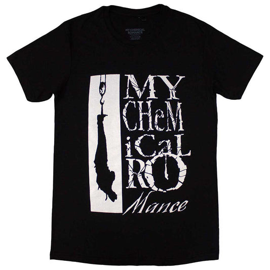 Rockoff "T-shirt My Chemical Romance - Hangman (Unisex)" har bandets ikoniske navn med stiliserede hvide bogstaver med en dramatisk silhuet på hovedet til venstre.