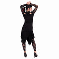 Indlæs billede i Gallery viewer, Langærmet T-shirt Spiral Gothic Elegance
