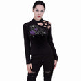 Indlæs billede i Gallery viewer, Langærmet T-shirt Spiral Tribal Rose
