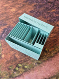 Indlæs billede i Gallery viewer, 3D-printet kortboks til A Song of Ice and Fire Miniatures Game
