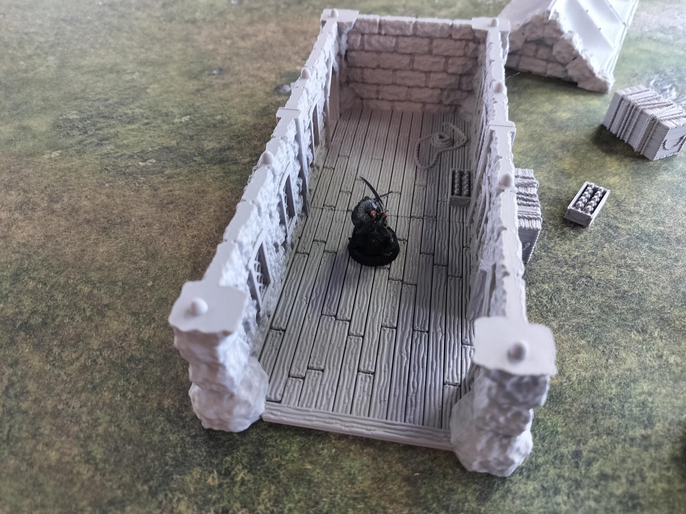 Corsair Coast lagerbygning – terrænsæt 28/32 mm