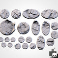 Indlæs billede i Gallery viewer, City Ruins sceniske base toppers fra Txarli Factory
