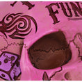 Indlæs billede i Gallery viewer, Figur Tattoo Fund Pink Kranie (15cm) - Fatima.Dk
